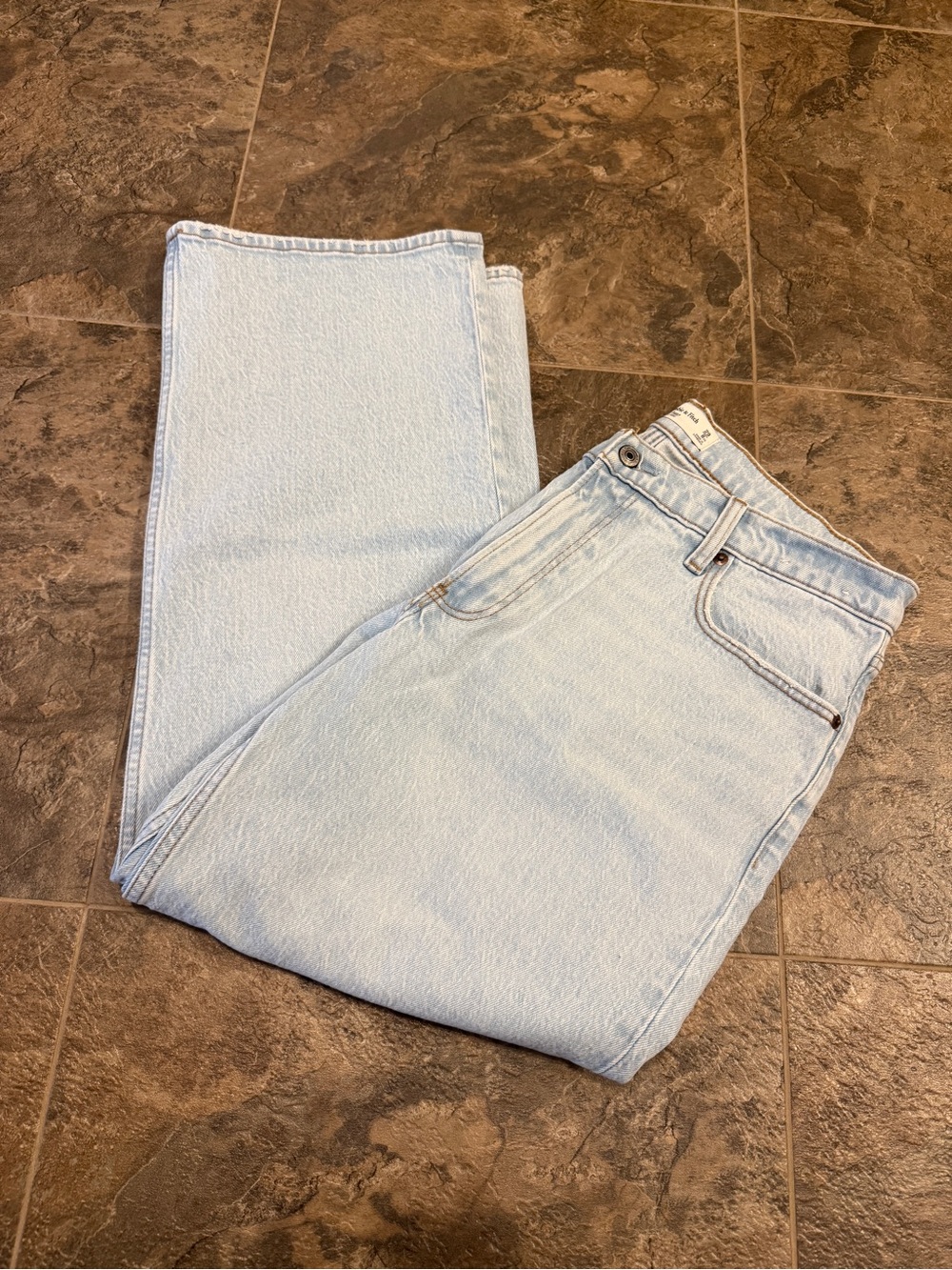 Abercrombie & Fitch Baggy Low Rise Jeans